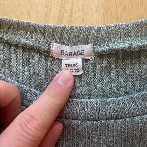 GARAGE Lettuce edge cropped long sleeve top - Picture 5 of 7